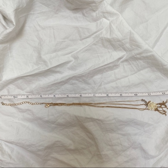 Women’s gold dream catcher necklace. One size. - Picture 4 of 5